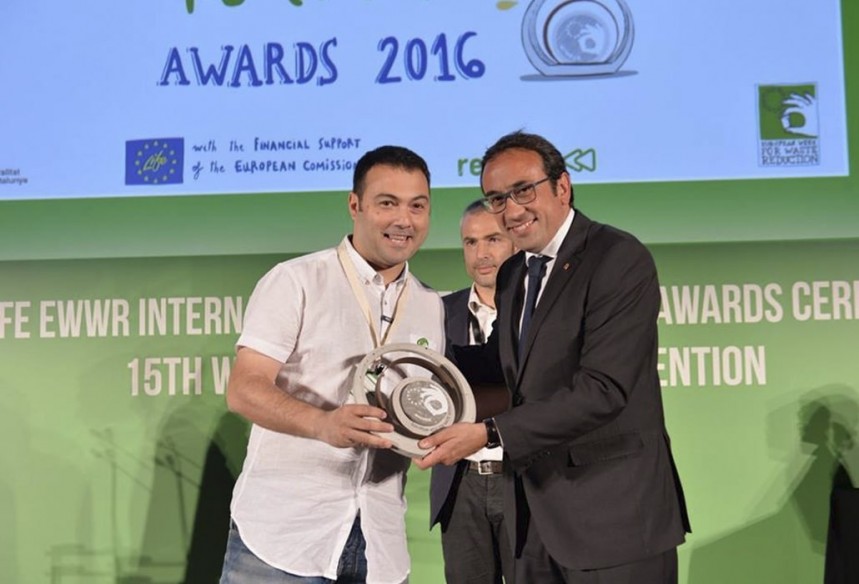 VIII premios europeos prevención de residuos galardonado trofeos ecodiseño