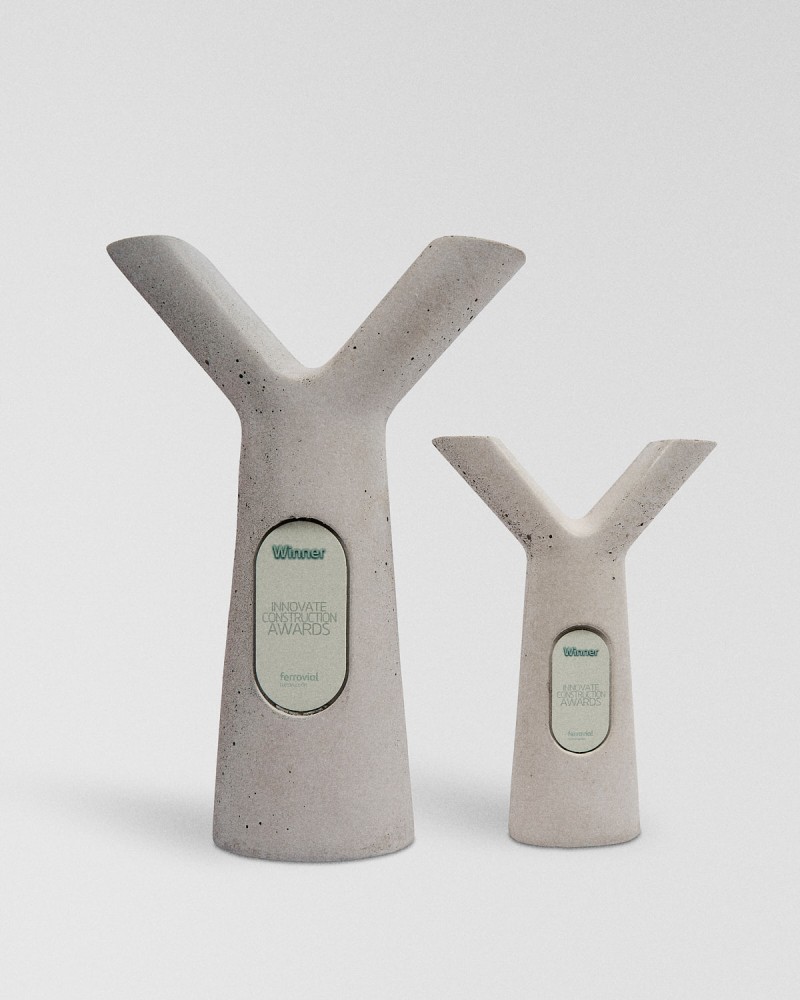 Custom trophy manufactured by Sustain Awards for Ferrovial Innovation Awards, 2024