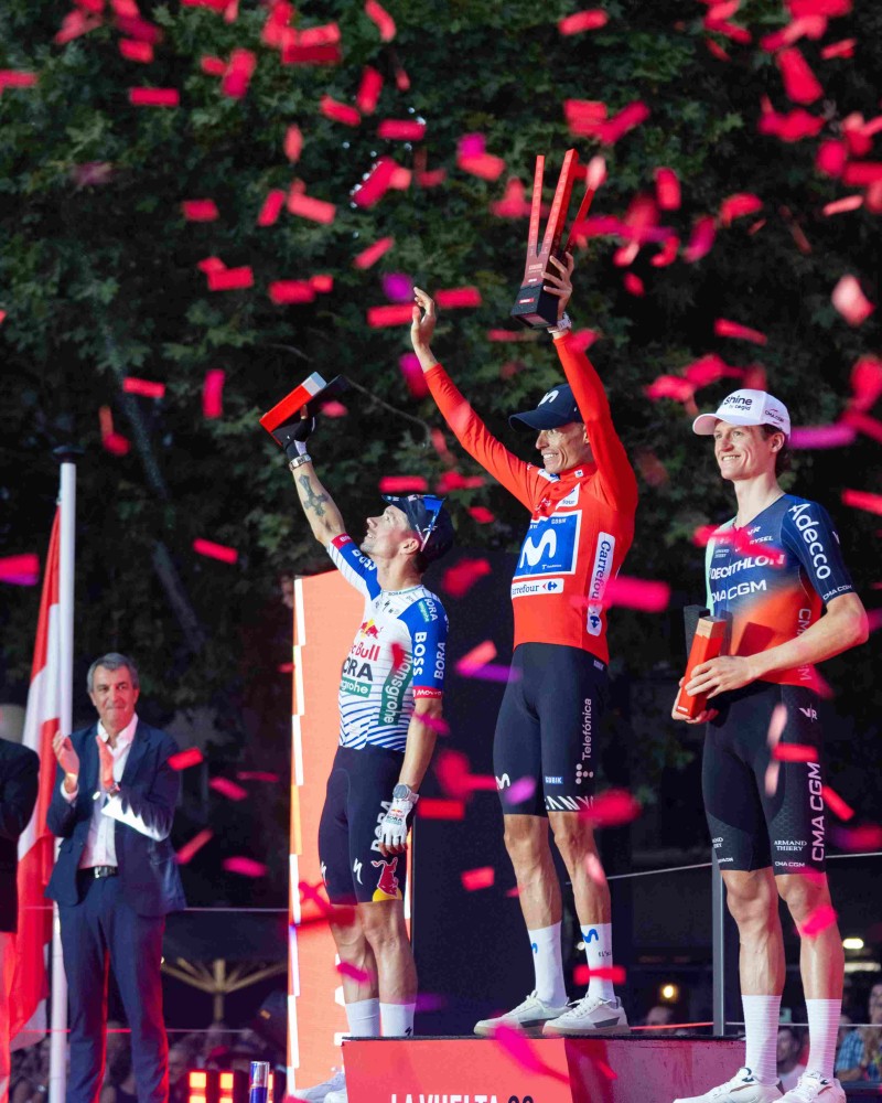 Trofeo a medida fabricado por Sustain Awards para La Vuelta 2025 2