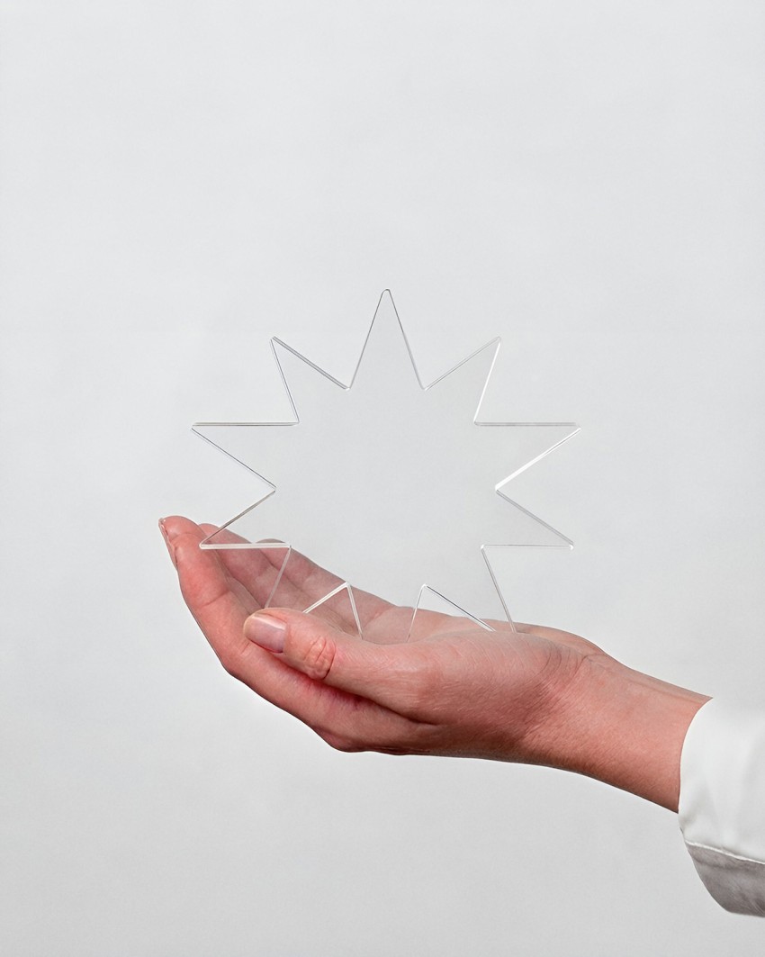 Trofeo de metacrilato formato placa rectangular VITRA CUSTOM A5 personalizada Sustain Awards