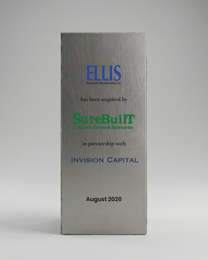 Custom trophy, financial tombstone - Invision Capital, 2026: three-quarter view 2