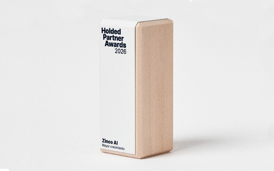 Personalized FSC-certified wood partner award Sustain Awards