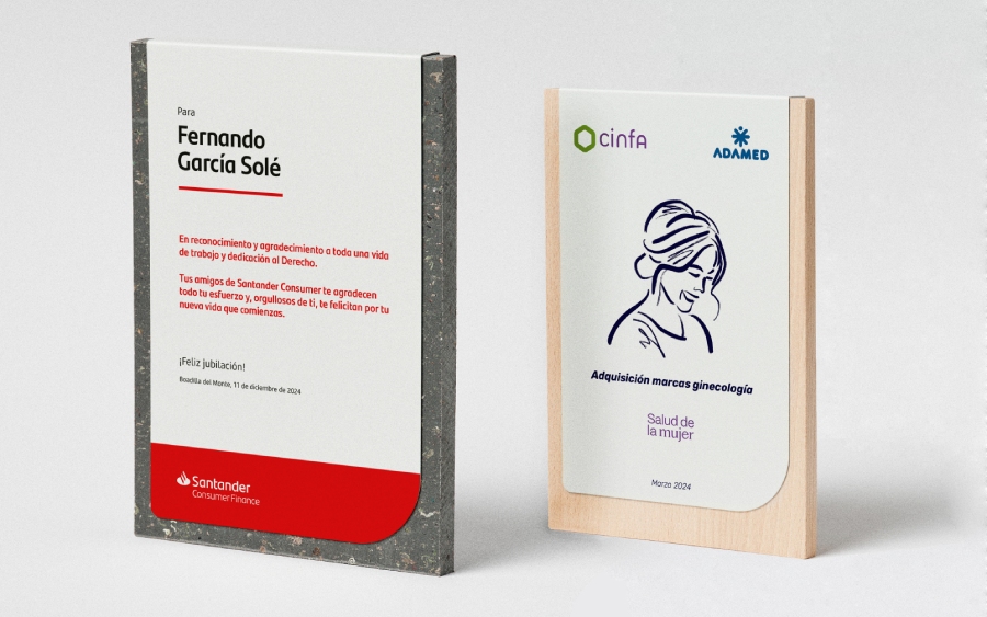 Frases bonitas y mensaje de feliz jubilación grabado sobre placas conmemorativas